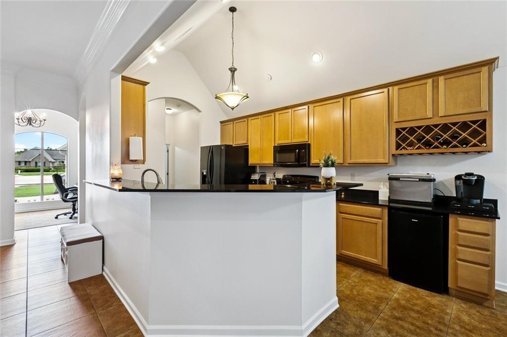 402 SOUTH PIN OAK Drive