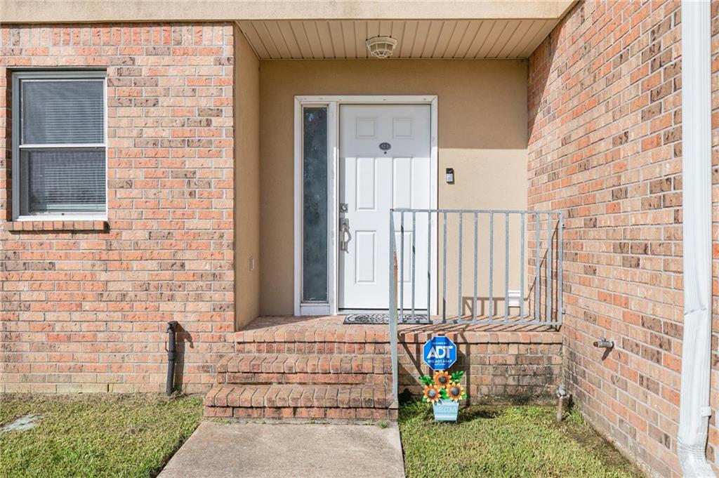 62 BRANDON HALL Drive D