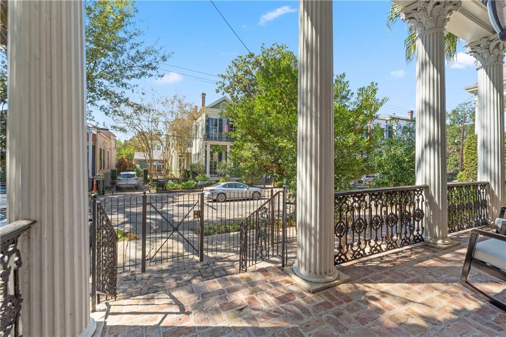 1431 EIGHTH Street