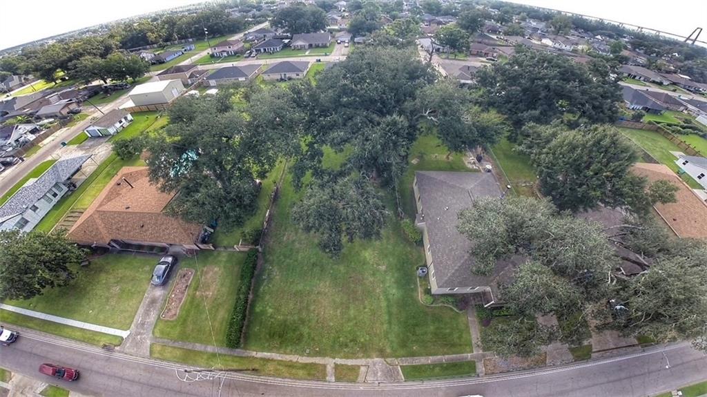 162 DESTREHAN Drive