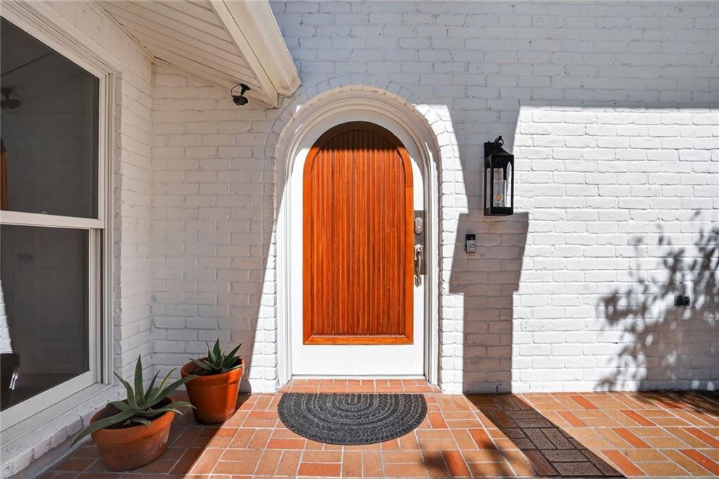 5233 CLEVELAND Place