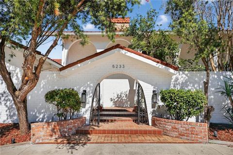 5233 CLEVELAND Place Metairie LA 70003