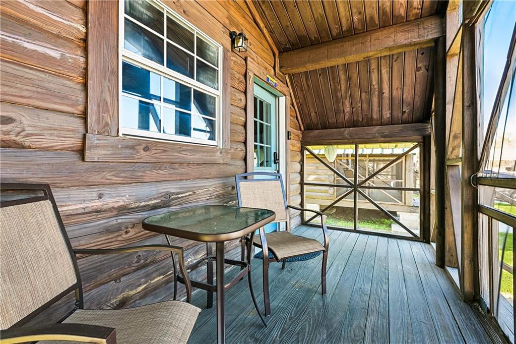 7040 BARATARIA Boulevard