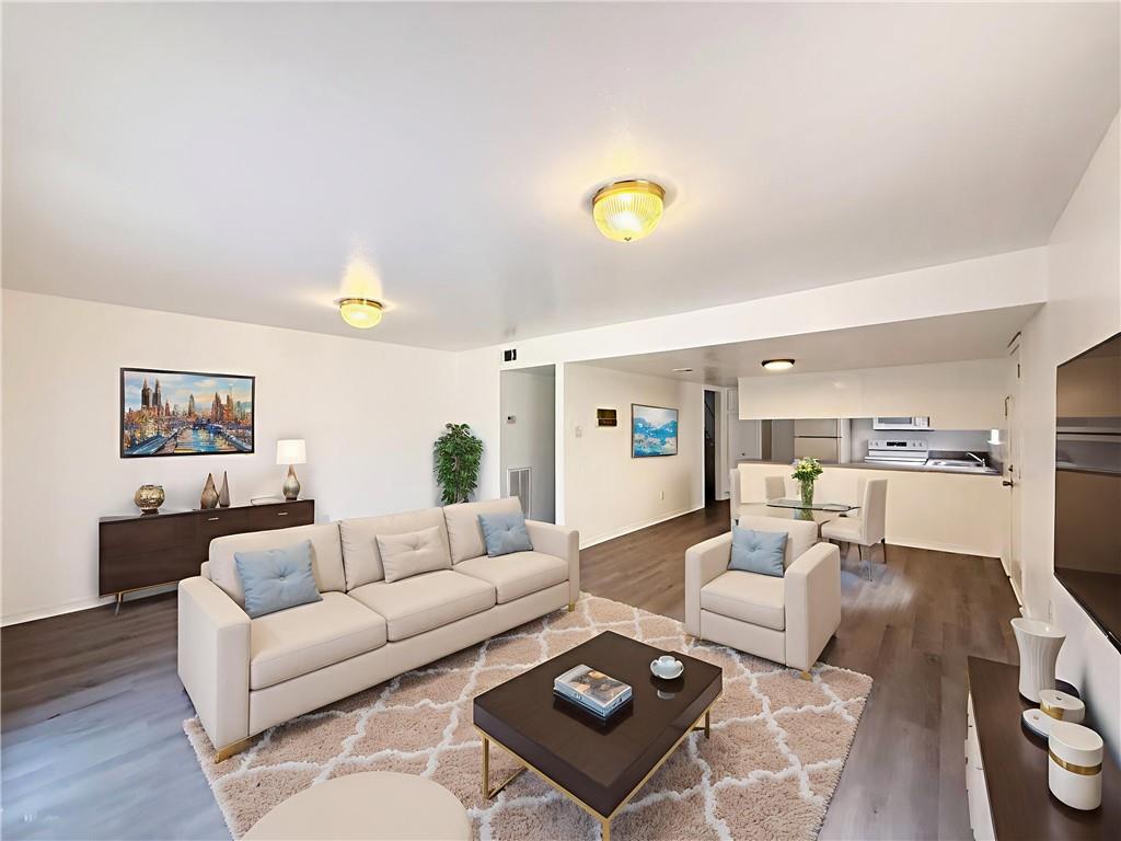 4044 46 GEORGETOWN Drive