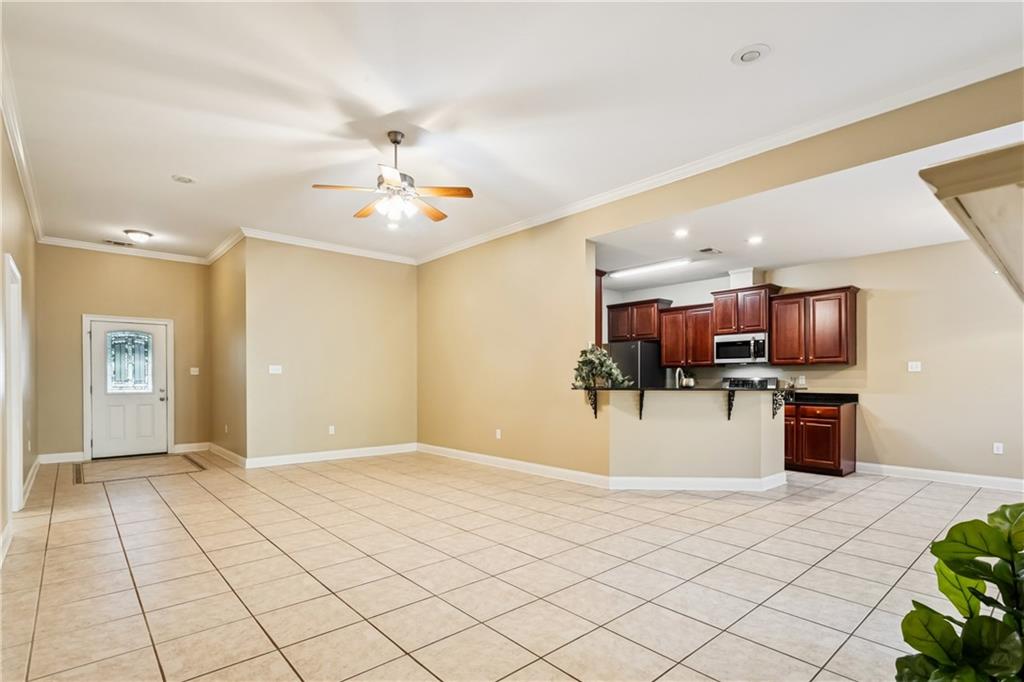 141 CORNERSTONE Drive 9B