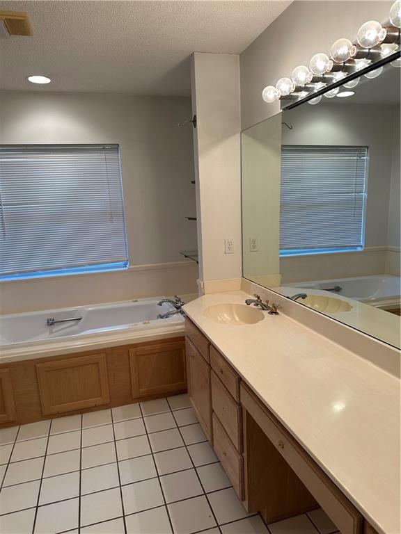 Robert, Louisiana 70455, United States, 3 Bedrooms Bedrooms, ,3 BathroomsBathrooms,Residential,Pending,66483