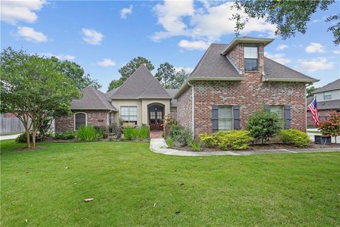 Photo of 1068 WHITETAIL Drive, Mandeville, LA 70448 (MLS # 2557047)