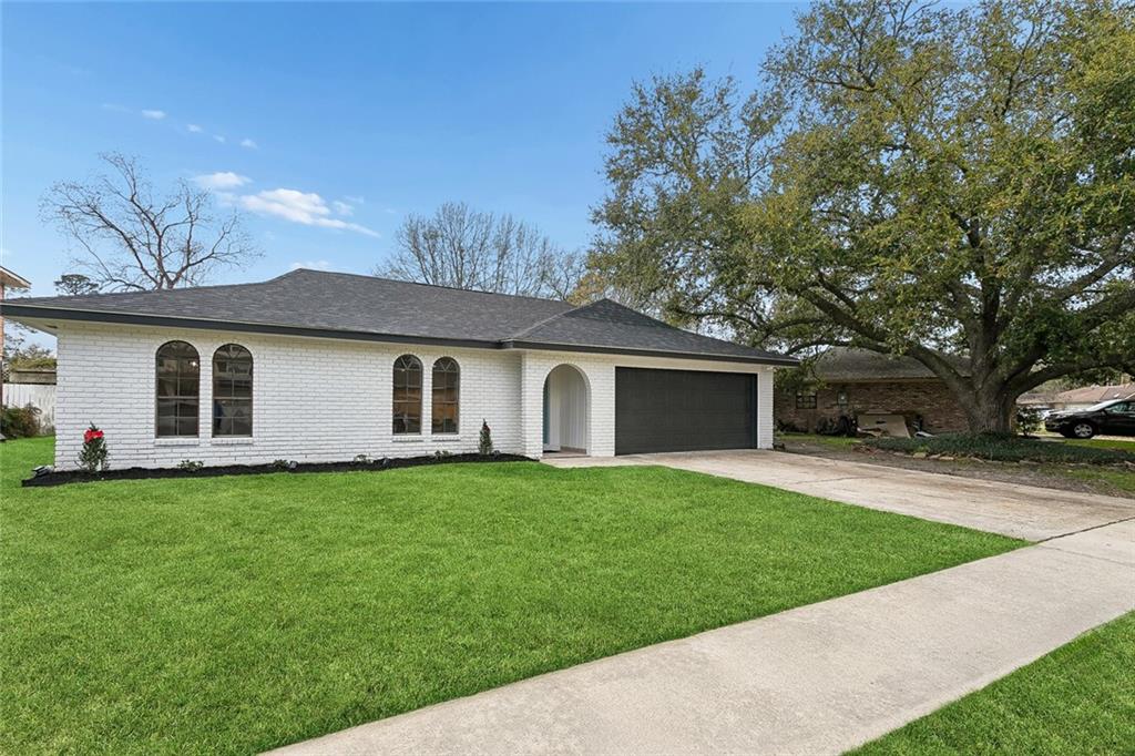 1425 CONSTITUTION Drive