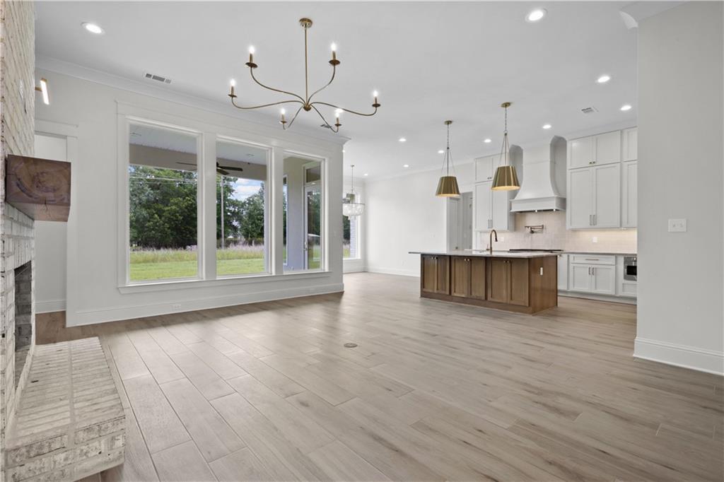 1653 SWEET PEA Court