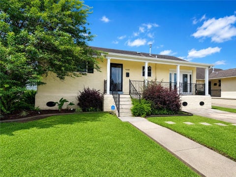 Photo of 4008 15TH Street, Marrero, LA 70072 (MLS # 2561527)