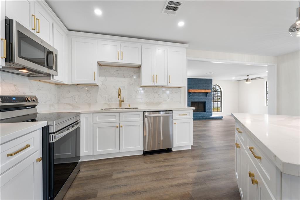 9001 RENSU Drive