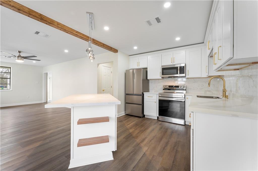 9001 RENSU Drive