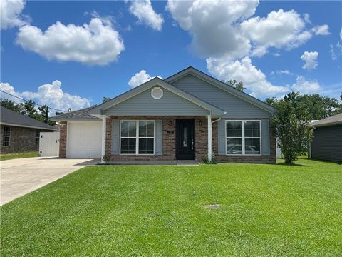 728 CAMELIA Avenue La Place LA 70068