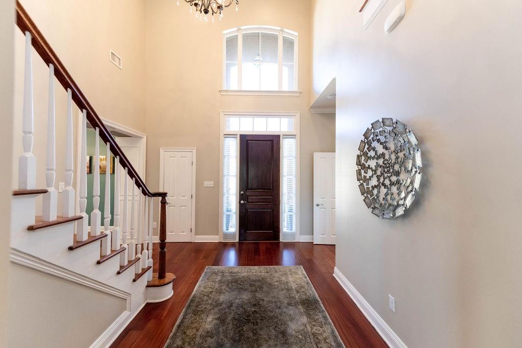 20 ENGLISH TURN Court