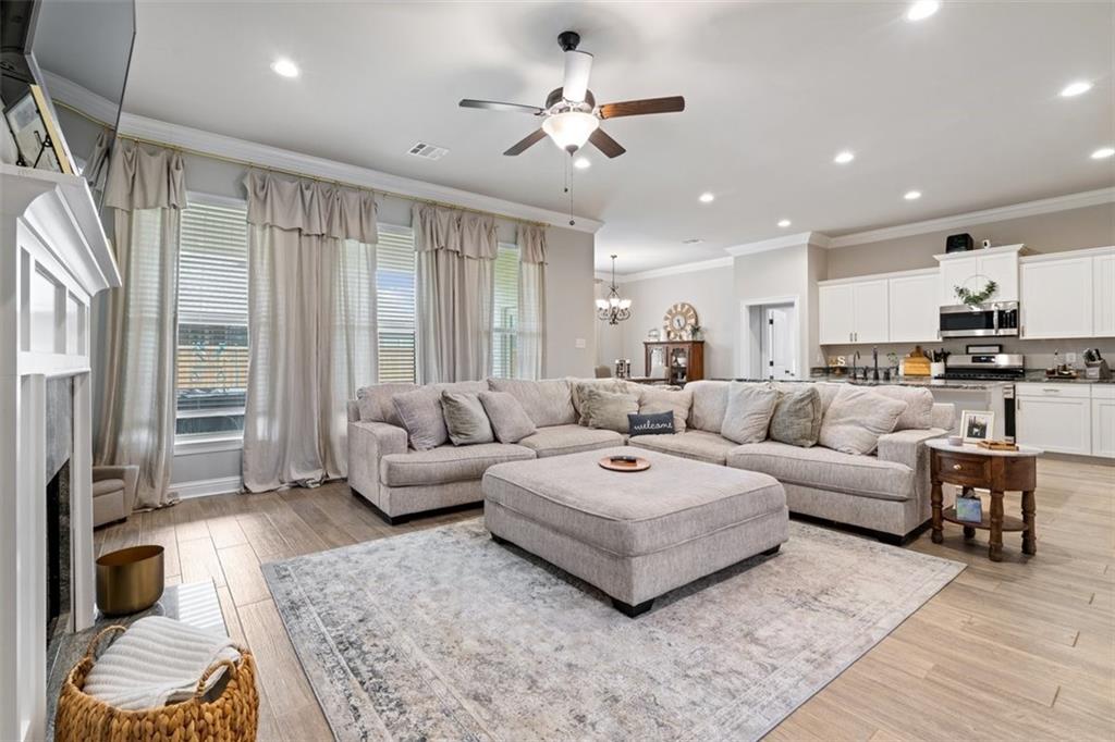 Hammond, Louisiana 70403, United States, 4 Bedrooms Bedrooms, ,3 BathroomsBathrooms,Residential,Pending,63466