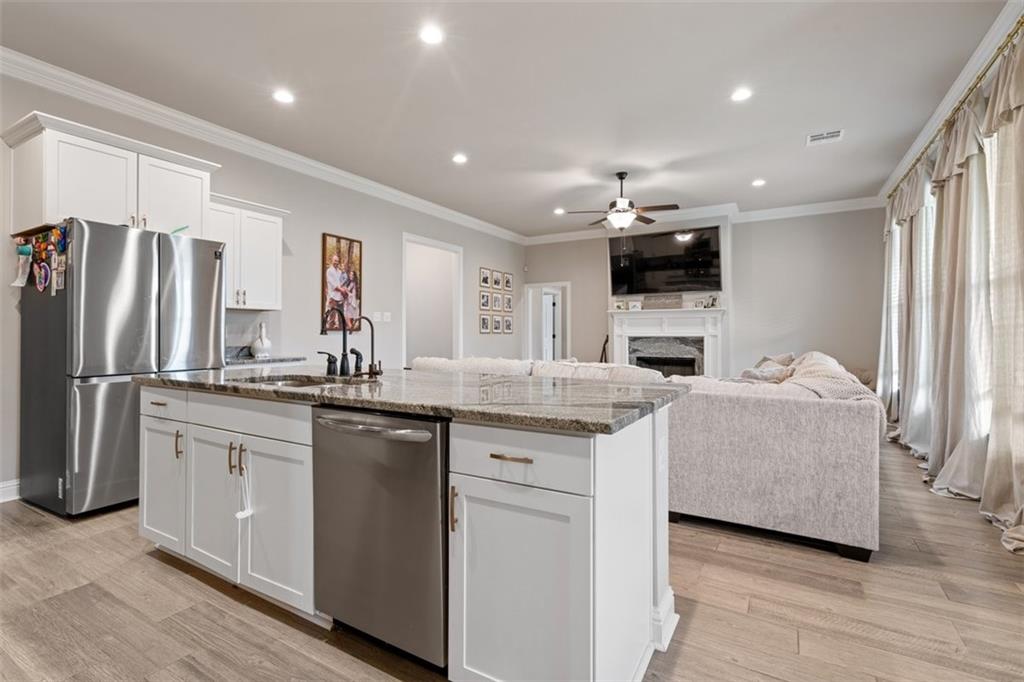 Hammond, Louisiana 70403, United States, 4 Bedrooms Bedrooms, ,3 BathroomsBathrooms,Residential,Pending,63466