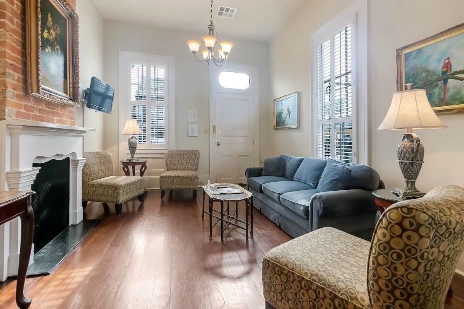 1009 N RAMPART Street