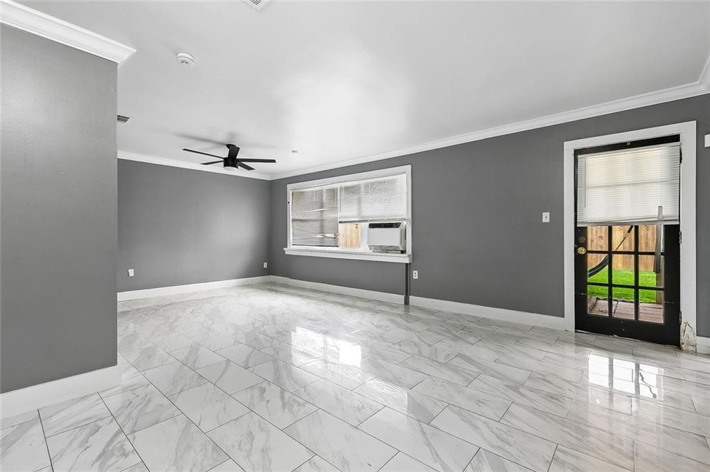 713 RIVER OAKS Drive