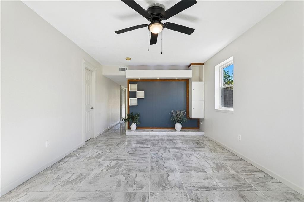 4918 WABASH Street 4918