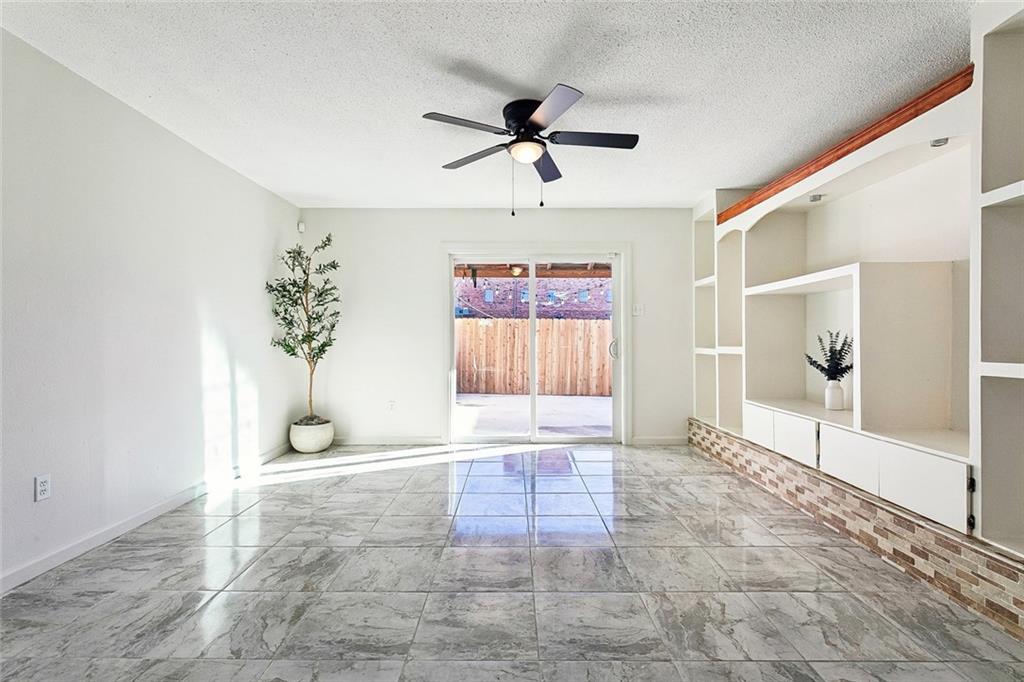 4918 WABASH Street 4918