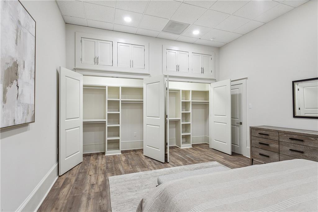 New Orleans, Louisiana 70130, United States, 5 Bedrooms Bedrooms, ,5 BathroomsBathrooms,Residential,Active,234512