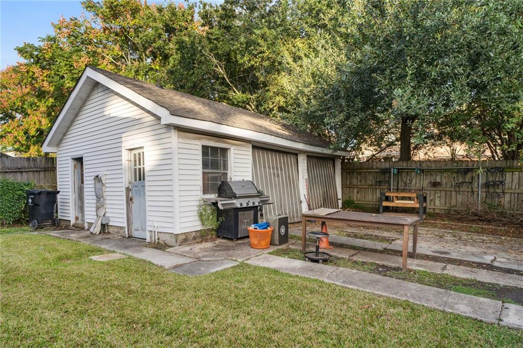 New Orleans, Louisiana 70125, United States, 5 Bedrooms Bedrooms, ,4 BathroomsBathrooms,Residential,Active,68399