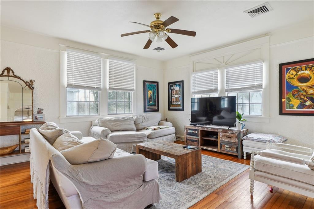 New Orleans, Louisiana 70125, United States, 5 Bedrooms Bedrooms, ,4 BathroomsBathrooms,Residential,Active,68399