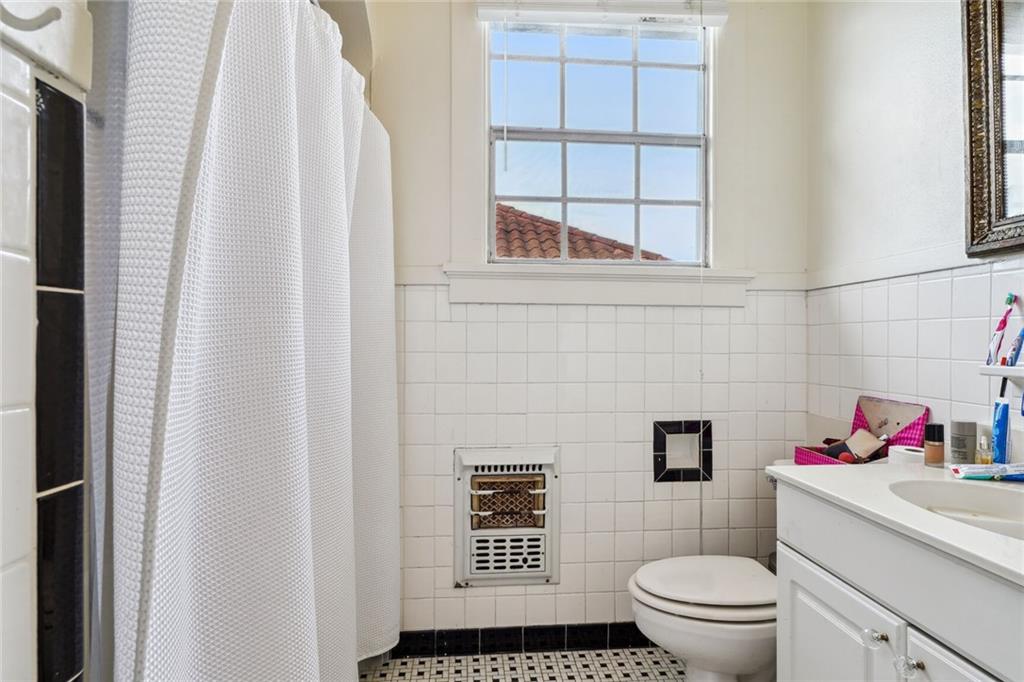 New Orleans, Louisiana 70125, United States, 5 Bedrooms Bedrooms, ,4 BathroomsBathrooms,Residential,Active,68399