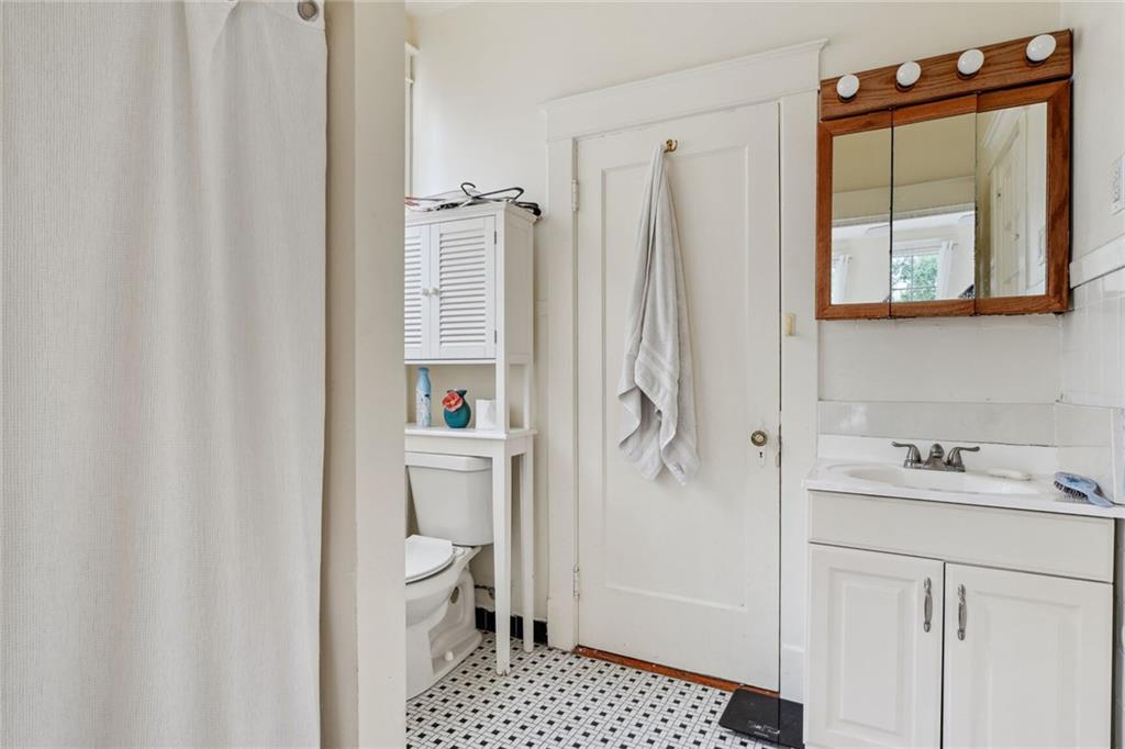 New Orleans, Louisiana 70125, United States, 5 Bedrooms Bedrooms, ,4 BathroomsBathrooms,Residential,Active,68399