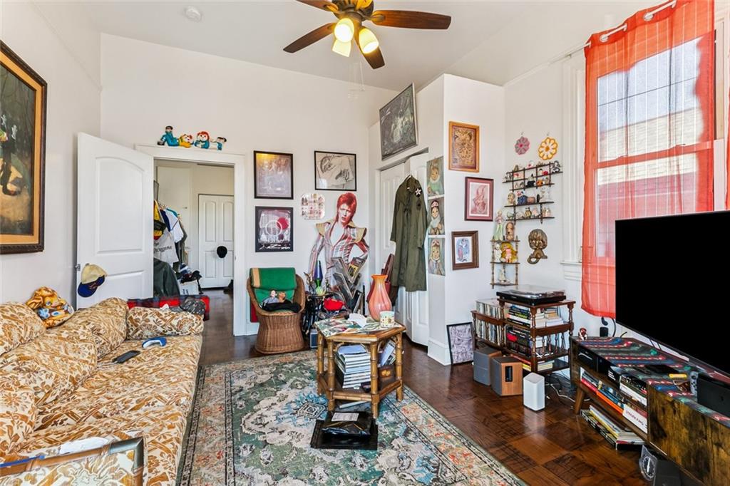 2419 S SARATOGA Street