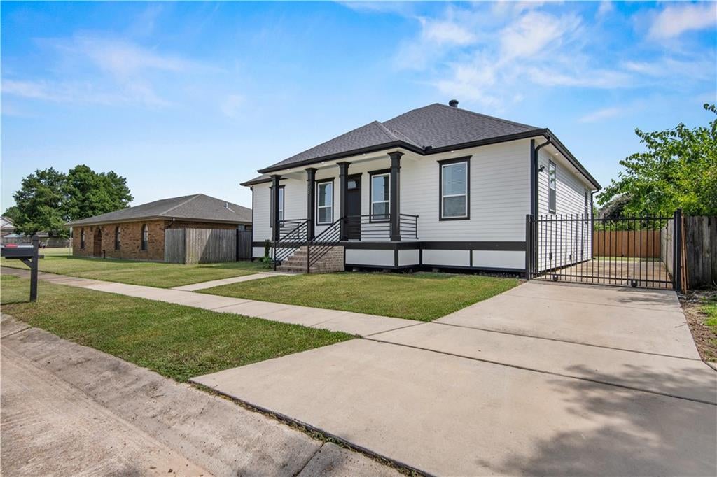 808 ELLEN Drive