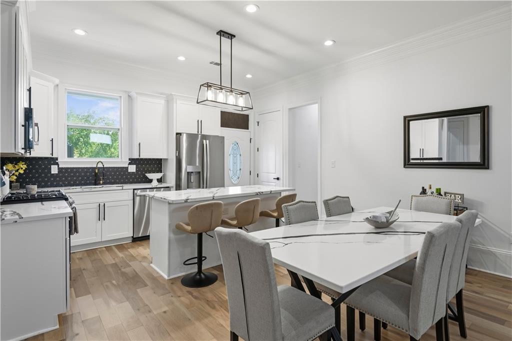 808 ELLEN Drive