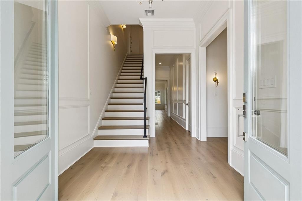 456 BEVERLY GARDEN Drive