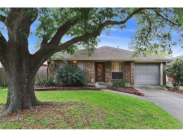Photo 1 of 14 — 4117 KENT Avenue, Metairie, LA 70006