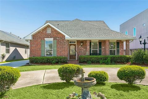 8108 HARRIS Avenue Harahan LA 70123