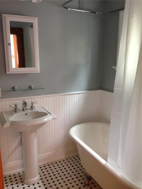 New Orleans, Louisiana 70119, United States, 2 Bedrooms Bedrooms, ,1 BathroomBathrooms,Residential,Active,96753