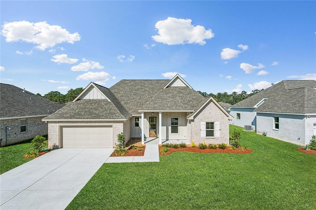 72665 ROBINDALE Drive