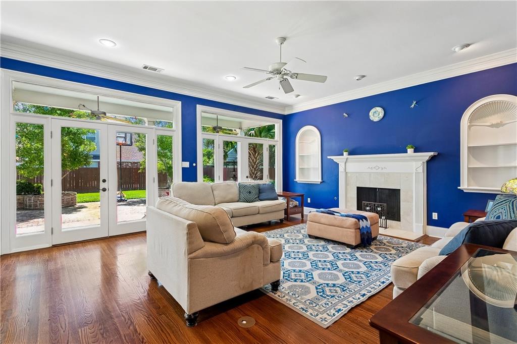 1477 WOODMERE Drive