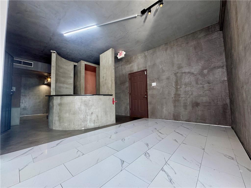 3841 VETERANS Boulevard 103