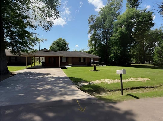 335 N BARONNE ST, PONCHATOULA, LA 70454 - Image b38ca4442967ff840fa851ed2e871f8d/1084033152