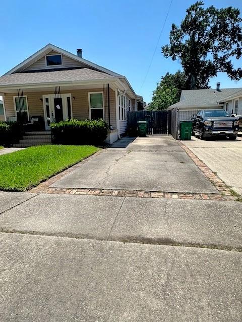 Metairie, Louisiana 70001, United States, 2 Bedrooms Bedrooms, ,1 BathroomBathrooms,Residential,Active,229687