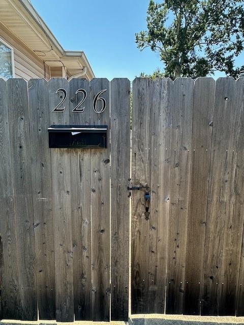 Metairie, Louisiana 70001, United States, 2 Bedrooms Bedrooms, ,1 BathroomBathrooms,Residential,Active,229687