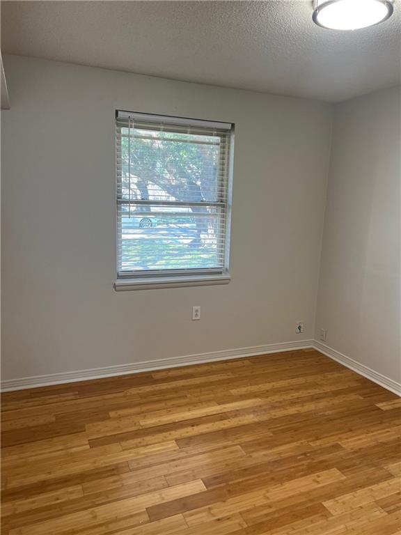 Metairie, Louisiana 70005, United States, 3 Bedrooms Bedrooms, ,1 BathroomBathrooms,Residential,Pending,13982