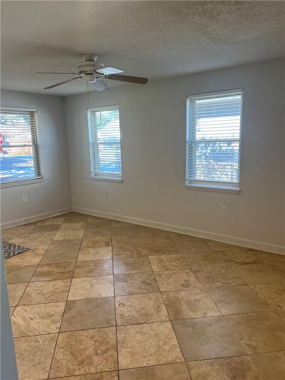 Metairie, Louisiana 70005, United States, 3 Bedrooms Bedrooms, ,1 BathroomBathrooms,Residential,Pending,13982
