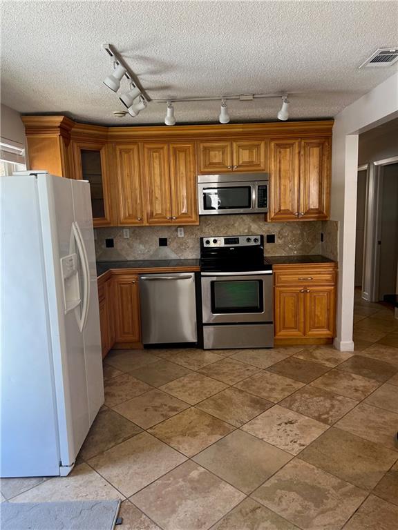 Metairie, Louisiana 70005, United States, 3 Bedrooms Bedrooms, ,1 BathroomBathrooms,Residential,Pending,13982