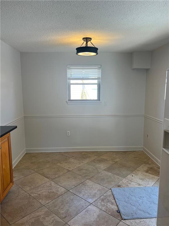 Metairie, Louisiana 70005, United States, 3 Bedrooms Bedrooms, ,1 BathroomBathrooms,Residential,Pending,13982