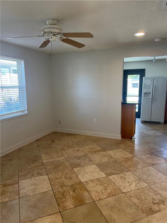 Metairie, Louisiana 70005, United States, 3 Bedrooms Bedrooms, ,1 BathroomBathrooms,Residential,Pending,13982