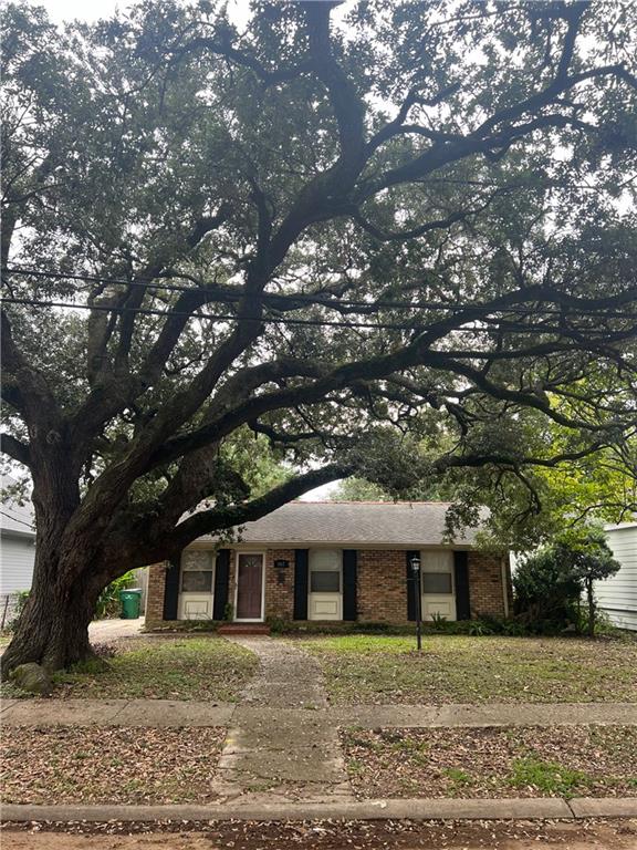 Metairie, Louisiana 70005, United States, 3 Bedrooms Bedrooms, ,1 BathroomBathrooms,Residential,Pending,13982