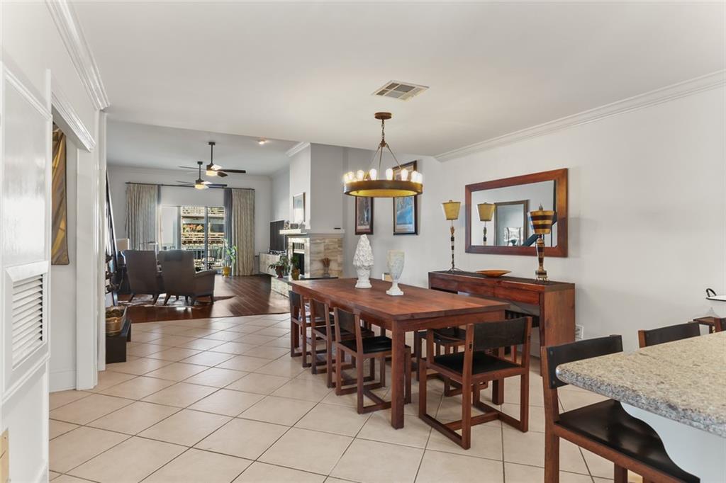 7300 LAKESHORE Drive 31