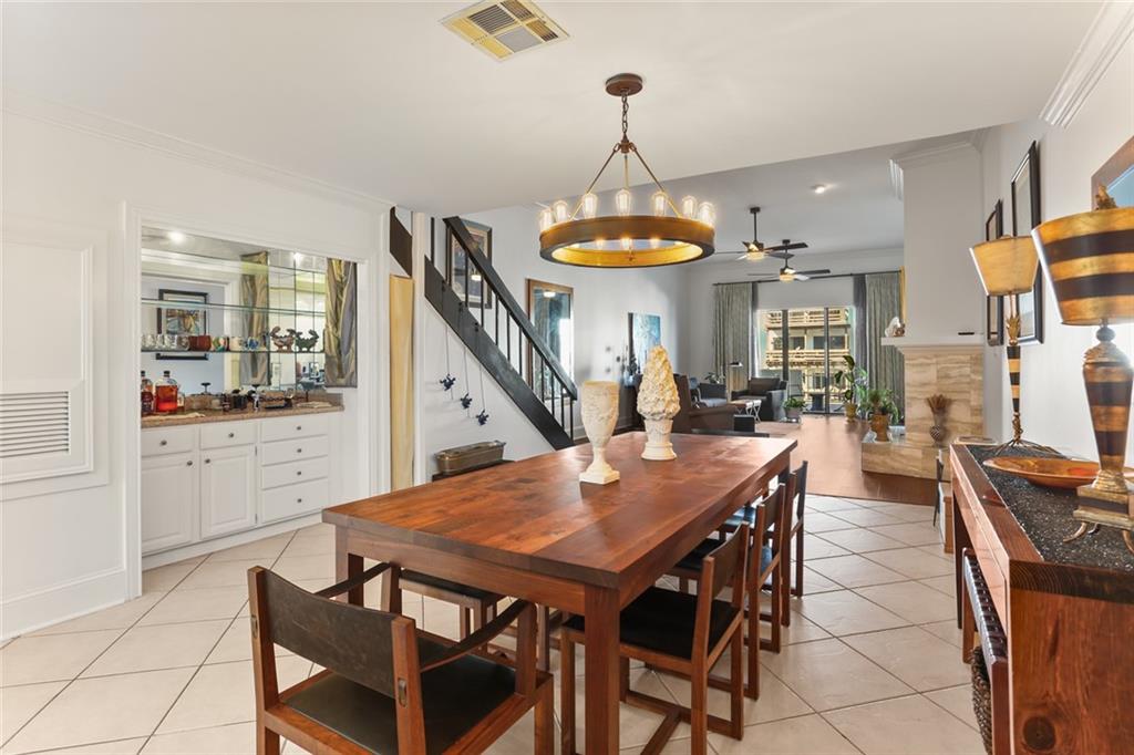 7300 LAKESHORE Drive 31